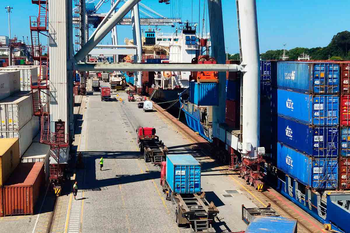 What is a Chassis For Containers? Has The Answer To Everything